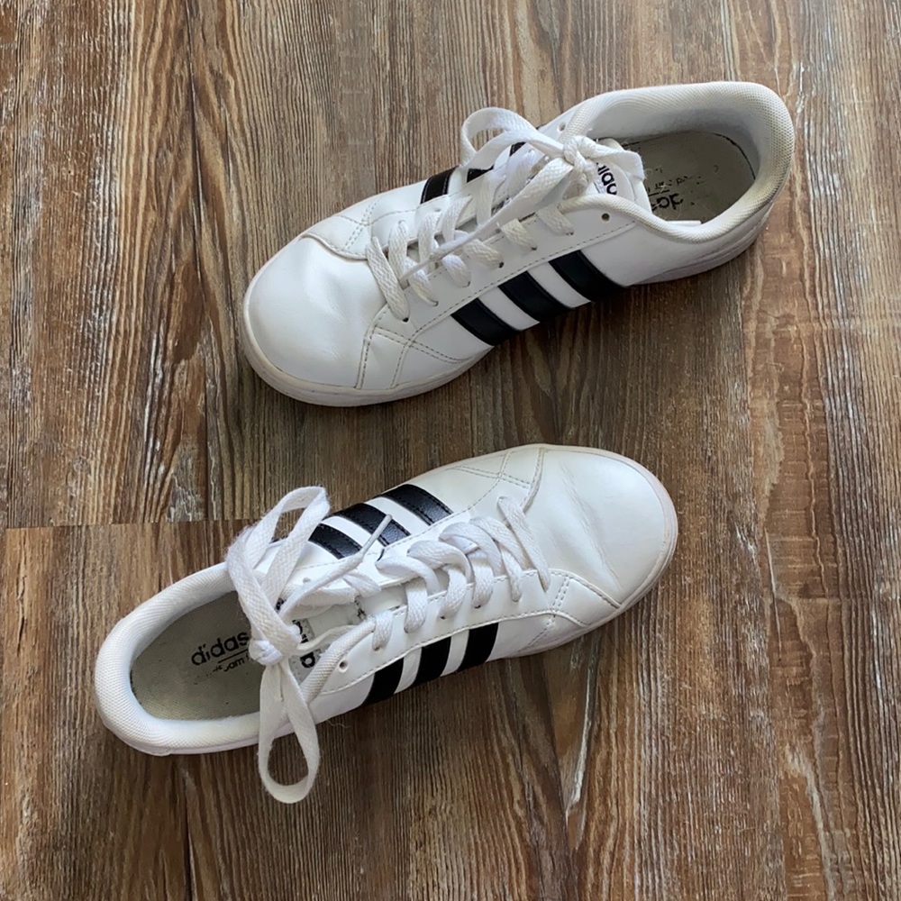 Adidas White Sneakers Foam Footbed